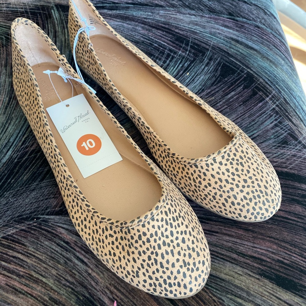 Target leopard flats women’s size 10